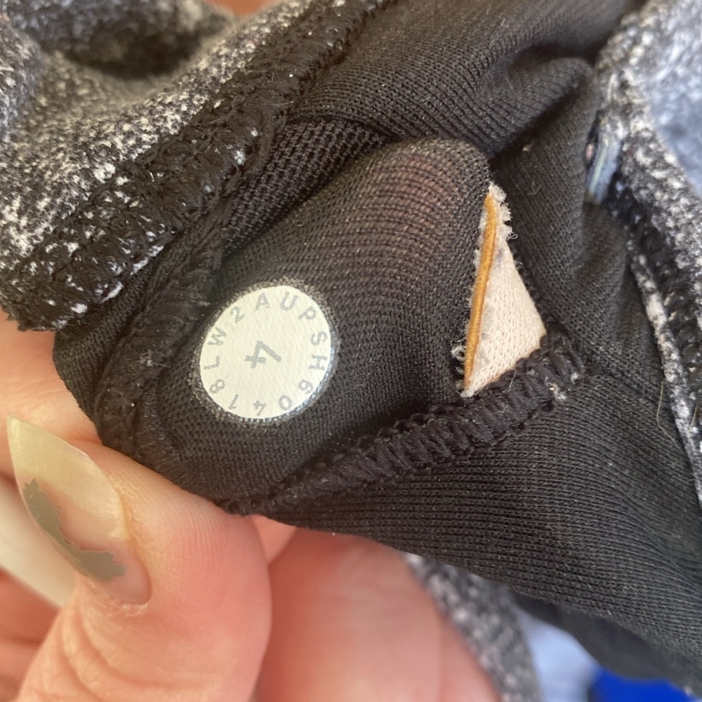 Lululemon bra - Picture 3 of 3